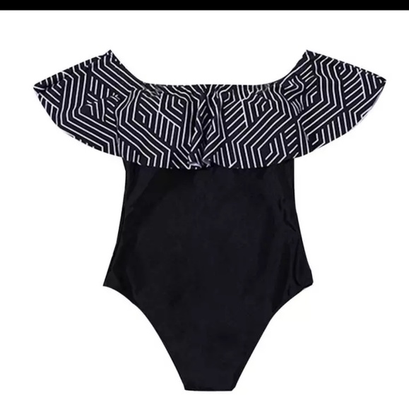 Off the Shoulder One Piece Swimsuit - Picture 3 of 3